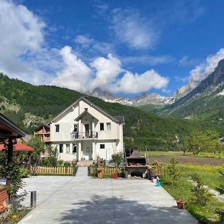 Bujtina Izet Selimaj Hotel Valbone Exterior foto