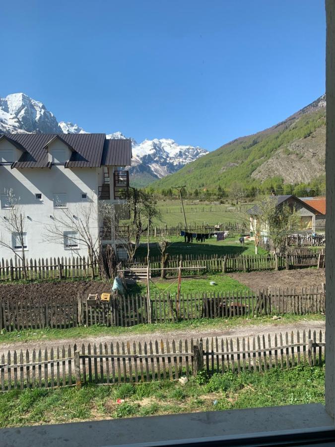 Bujtina Izet Selimaj Hotel Valbone Exterior foto