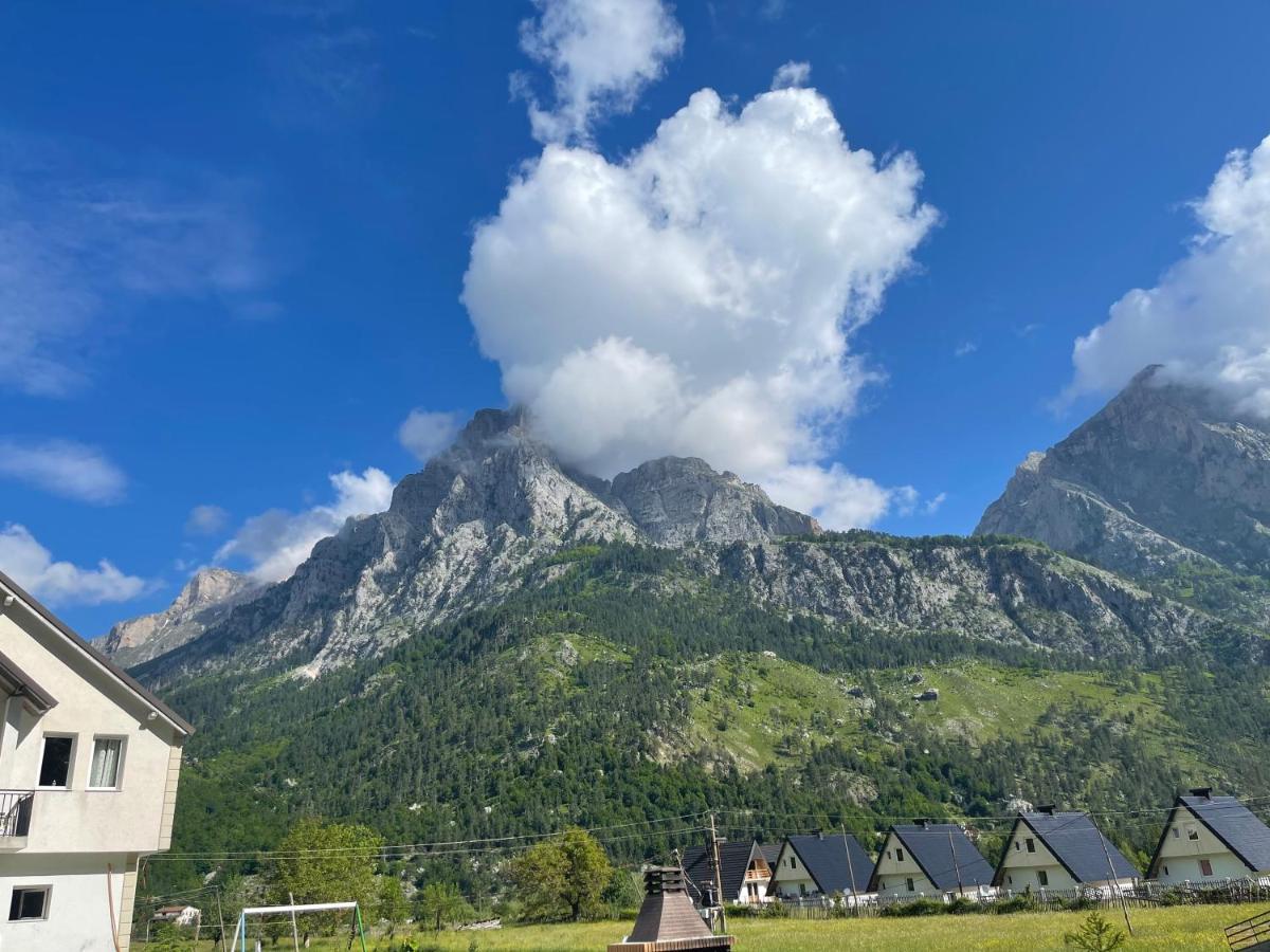 Bujtina Izet Selimaj Hotel Valbone Exterior foto